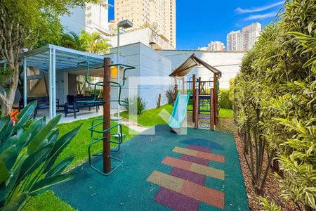 Apartamento à venda com 163m², 3 quartos e 3 vagas Apartamento à venda com 163m², 3 quartos e 3 vagasPlayground