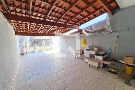 Casa à venda com 95m², 3 quartos e 2 vagasGaragem
