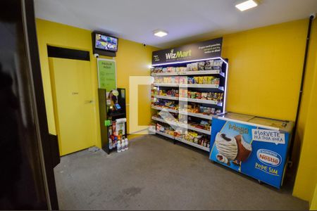 Apartamento à venda com 127m², 3 quartos e 2 vagas Apartamento à venda com 127m², 3 quartos e 2 vagasÁrea comum - Mercadinho