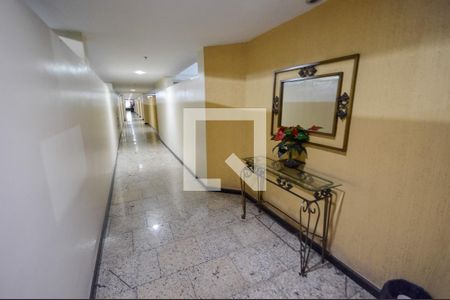 Apartamento à venda com 127m², 3 quartos e 2 vagas Apartamento à venda com 127m², 3 quartos e 2 vagasHall