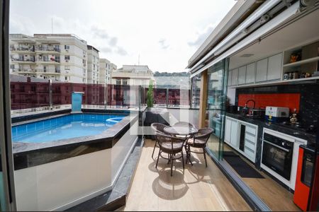 Apartamento à venda com 127m², 3 quartos e 2 vagas Apartamento à venda com 127m², 3 quartos e 2 vagasTerraço