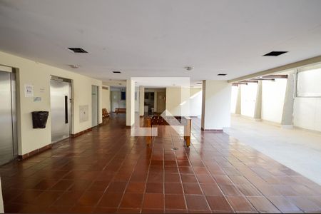 Apartamento à venda com 127m², 3 quartos e 2 vagas Apartamento à venda com 127m², 3 quartos e 2 vagasSalão de jogos