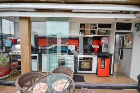 Apartamento à venda com 127m², 3 quartos e 2 vagas Apartamento à venda com 127m², 3 quartos e 2 vagasTerraço