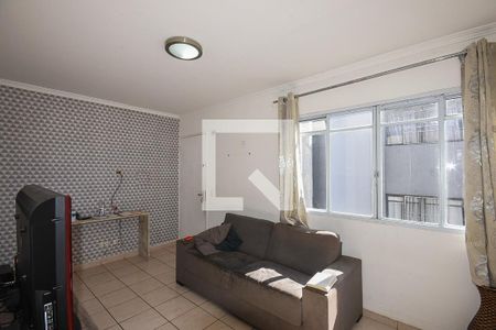 Sala de apartamento para alugar com 2 quartos, 50m² em Jardim Catanduva, São Paulo