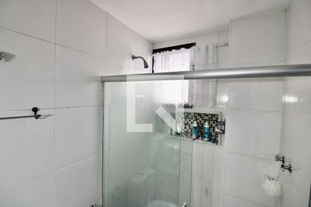 Apartamento à venda com 145m², 4 quartos e 2 vagas Apartamento à venda com 145m², 4 quartos e 2 vagasBanheiro da Suíte
