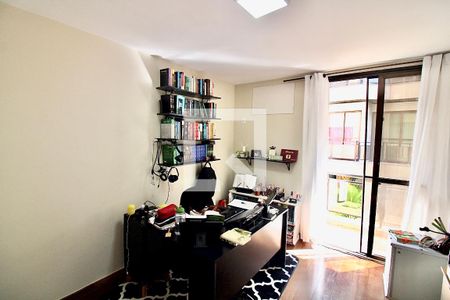 Apartamento à venda com 145m², 4 quartos e 2 vagas Apartamento à venda com 145m², 4 quartos e 2 vagasQuarto 2