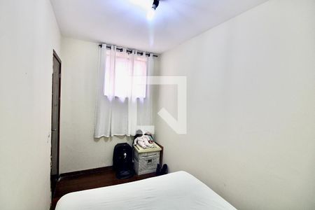 Apartamento à venda com 145m², 4 quartos e 2 vagas Apartamento à venda com 145m², 4 quartos e 2 vagasQuarto de Serviço