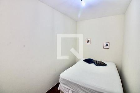 Apartamento à venda com 145m², 4 quartos e 2 vagas Apartamento à venda com 145m², 4 quartos e 2 vagasQuarto de Serviço