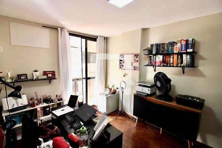 Apartamento à venda com 145m², 4 quartos e 2 vagas Apartamento à venda com 145m², 4 quartos e 2 vagasQuarto 2