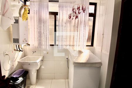 Apartamento à venda com 145m², 4 quartos e 2 vagas Apartamento à venda com 145m², 4 quartos e 2 vagasÁrea de Serviço