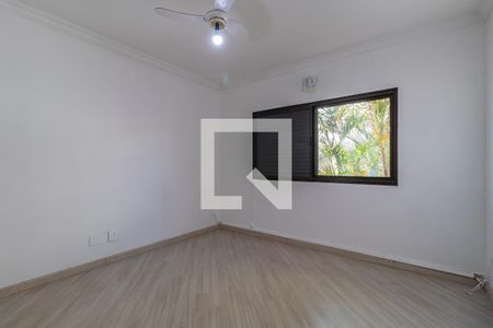 Casa de condomínio para alugar com 800m², 4 quartos e 6 vagas Casa de condomínio para alugar com 800m², 4 quartos e 6 vagasQuarto 1