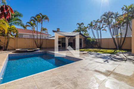 Casa de condomínio para alugar com 800m², 4 quartos e 6 vagas Casa de condomínio para alugar com 800m², 4 quartos e 6 vagasÁrea Externa