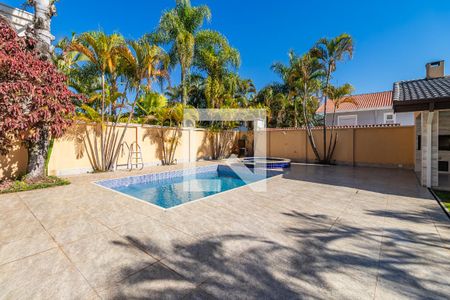 Casa de condomínio para alugar com 800m², 4 quartos e 6 vagas Casa de condomínio para alugar com 800m², 4 quartos e 6 vagasÁrea Externa