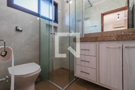 Casa de condomínio para alugar com 800m², 4 quartos e 6 vagas Casa de condomínio para alugar com 800m², 4 quartos e 6 vagasBanheiro da Suíte 2