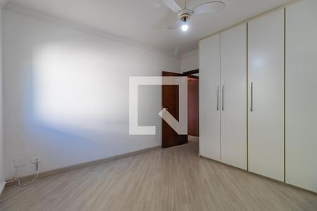 Casa de condomínio para alugar com 800m², 4 quartos e 6 vagas Casa de condomínio para alugar com 800m², 4 quartos e 6 vagasQuarto 1