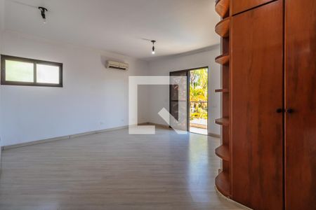 Casa de condomínio para alugar com 800m², 4 quartos e 6 vagas Casa de condomínio para alugar com 800m², 4 quartos e 6 vagasSuíte 2