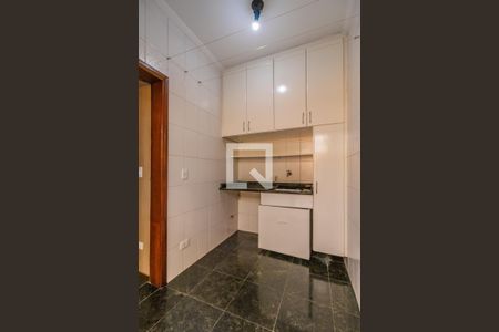 Casa de condomínio para alugar com 800m², 4 quartos e 6 vagas Casa de condomínio para alugar com 800m², 4 quartos e 6 vagasÁrea de Serviço