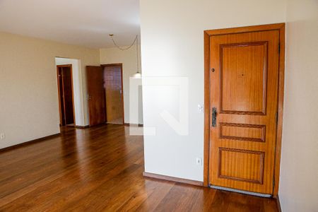 Sala de apartamento para alugar com 4 quartos, 189m² em Vila Bastos, Santo André