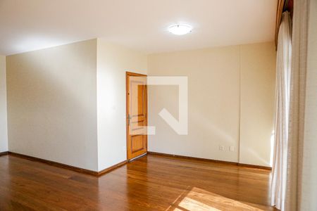 Sala de apartamento para alugar com 4 quartos, 189m² em Vila Bastos, Santo André
