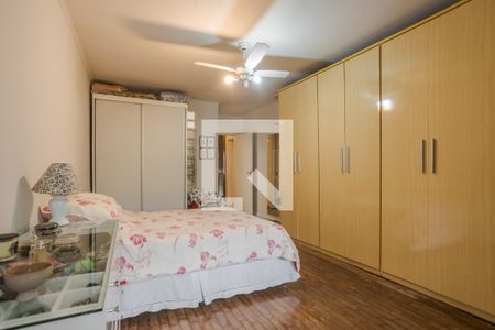 Casa à venda com 225m², 3 quartos e 4 vagasSuíte