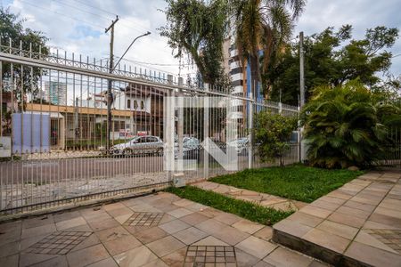 Casa à venda com 225m², 3 quartos e 4 vagasQuintal