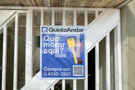 Casa à venda com 430m², 3 quartos e 4 vagas Casa à venda com 430m², 3 quartos e 4 vagasFachada