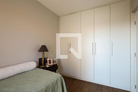Apartamento à venda com 130m², 3 quartos e 3 vagas Apartamento à venda com 130m², 3 quartos e 3 vagasQuarto 1