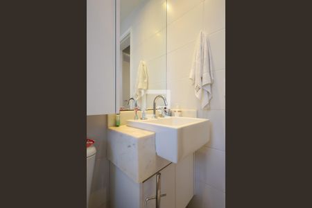 Apartamento à venda com 130m², 3 quartos e 3 vagas Apartamento à venda com 130m², 3 quartos e 3 vagasBanheiro