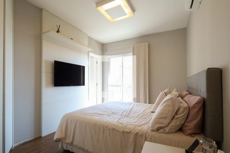 Apartamento à venda com 130m², 3 quartos e 3 vagas Apartamento à venda com 130m², 3 quartos e 3 vagasSuíte