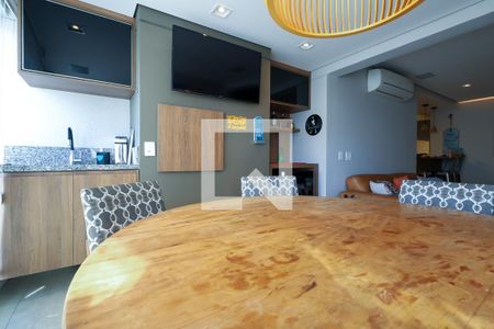 Apartamento à venda com 130m², 3 quartos e 3 vagas Apartamento à venda com 130m², 3 quartos e 3 vagasSala