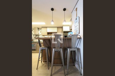 Apartamento à venda com 130m², 3 quartos e 3 vagas Apartamento à venda com 130m², 3 quartos e 3 vagasCozinha
