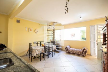 Casa à venda com 266m², 3 quartos e 2 vagasVaranda