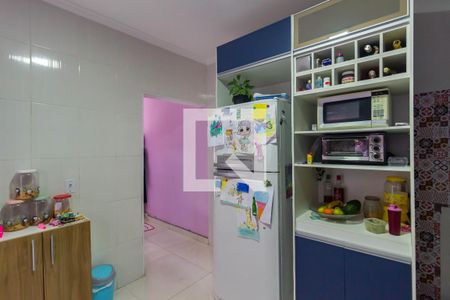 Casa à venda com 167m², 3 quartos e 2 vagas Casa à venda com 167m², 3 quartos e 2 vagasCozinha