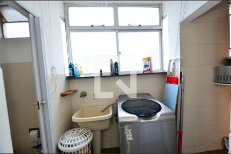 Apartamento para alugar com 75m², 3 quartos e sem vagaÁrea de serviço