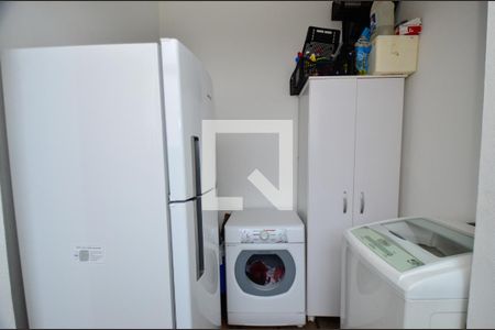 Apartamento para alugar com 75m², 3 quartos e sem vagaÁrea de serviço