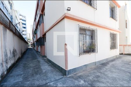 Apartamento para alugar com 75m², 3 quartos e sem vagaÁrea comum 