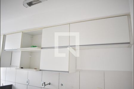 Apartamento para alugar com 47m², 2 quartos e 1 vagaCozinha - Armários