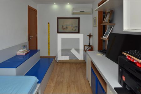 Apartamento à venda com 370m², 4 quartos e 3 vagasSuíte 2