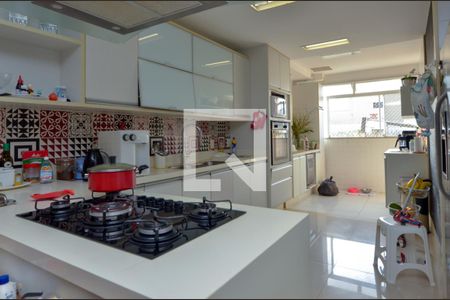 Apartamento à venda com 370m², 4 quartos e 3 vagasCozinha