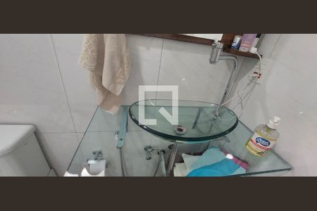 Casa à venda com 250m², 3 quartos e 5 vagas Casa à venda com 250m², 3 quartos e 5 vagasBanheiro 2