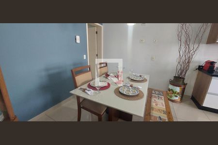 Casa à venda com 250m², 3 quartos e 5 vagas Casa à venda com 250m², 3 quartos e 5 vagasCozinha