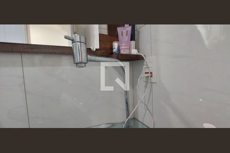 Casa à venda com 250m², 3 quartos e 5 vagas Casa à venda com 250m², 3 quartos e 5 vagasBanheiro 2