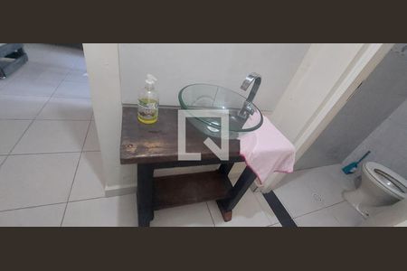 Casa à venda com 250m², 3 quartos e 5 vagas Casa à venda com 250m², 3 quartos e 5 vagasBanheiro 4