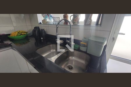 Casa à venda com 250m², 3 quartos e 5 vagas Casa à venda com 250m², 3 quartos e 5 vagasCozinha