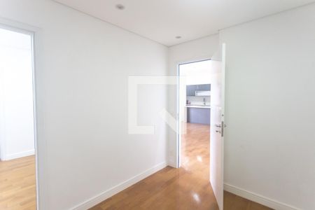 Apartamento à venda com 128m², 3 quartos e 2 vagas Apartamento à venda com 128m², 3 quartos e 2 vagasHall quartos