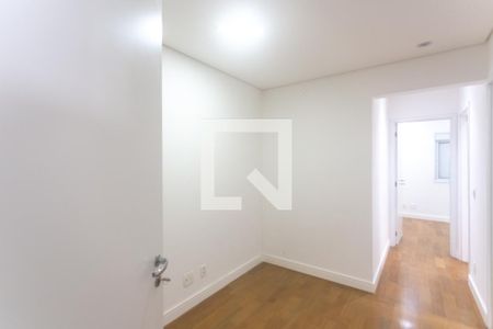 Apartamento à venda com 128m², 3 quartos e 2 vagas Apartamento à venda com 128m², 3 quartos e 2 vagasHall quartos