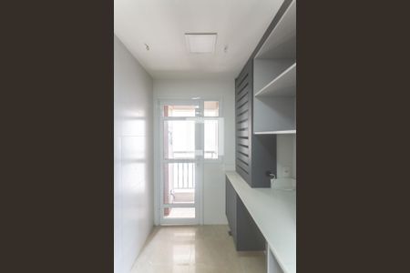 Apartamento à venda com 128m², 3 quartos e 2 vagas Apartamento à venda com 128m², 3 quartos e 2 vagasÁrea de serviço