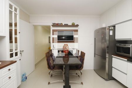 Casa à venda com 200m², 3 quartos e 3 vagasCozinha
