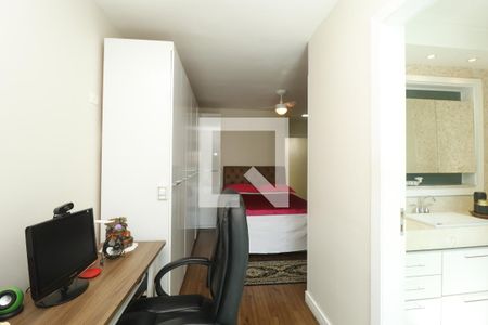 Casa à venda com 200m², 3 quartos e 3 vagasQuarto 3 - Suíte