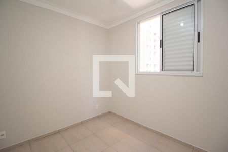 Quarto 1 de apartamento para alugar com 2 quartos, 48m² em Jardim Íris, São Paulo